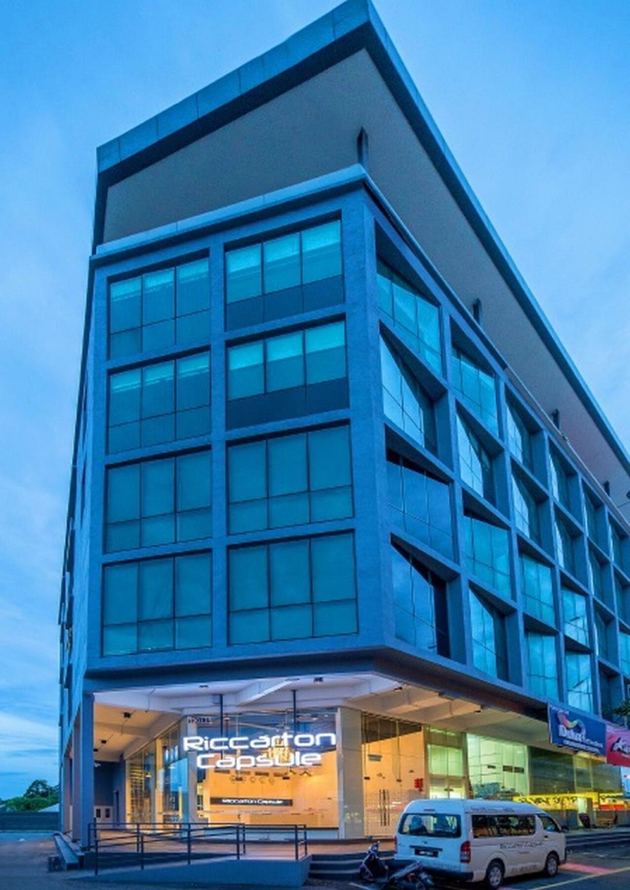 Riccarton Capsule Hotel Kuala Lumpur Extérieur photo