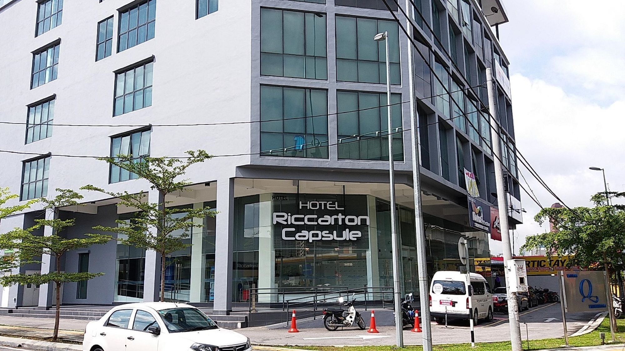 Riccarton Capsule Hotel Kuala Lumpur Extérieur photo